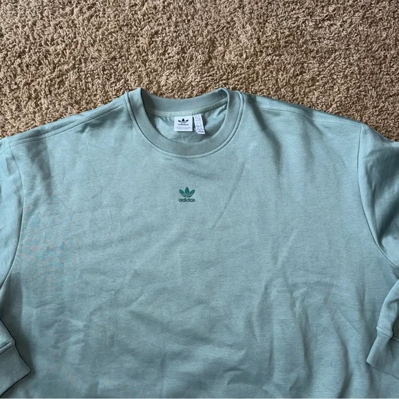 Women's Adidas Essentials Oversized Sweatshirt Size XL - Picture 3 of 5